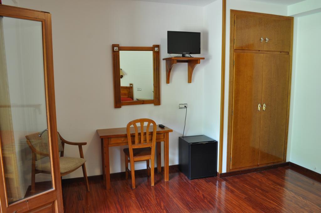Hotel Latre Broto Oda fotoğraf